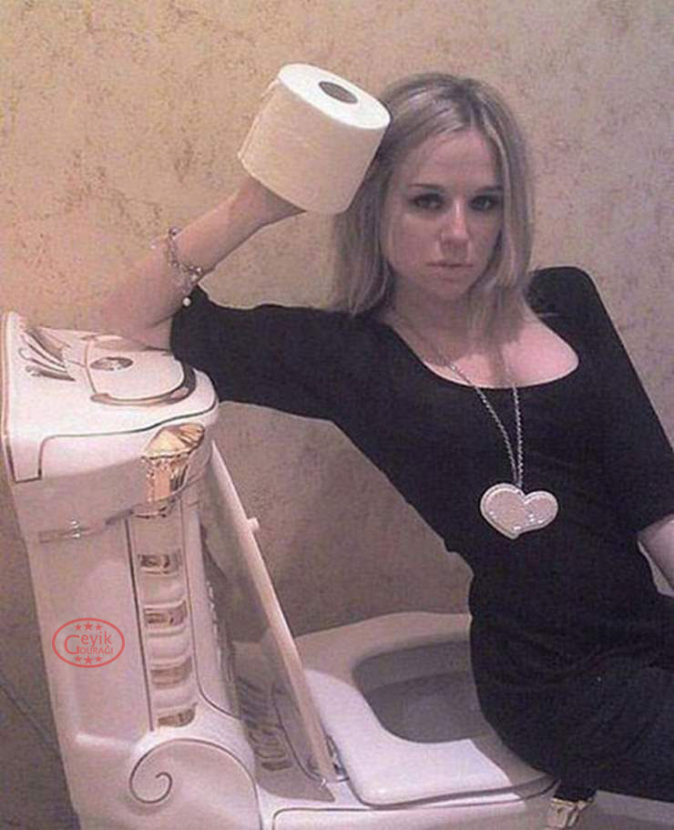 Tuvalette Fotoğraf Çekme Modasını Abartanlar da Var